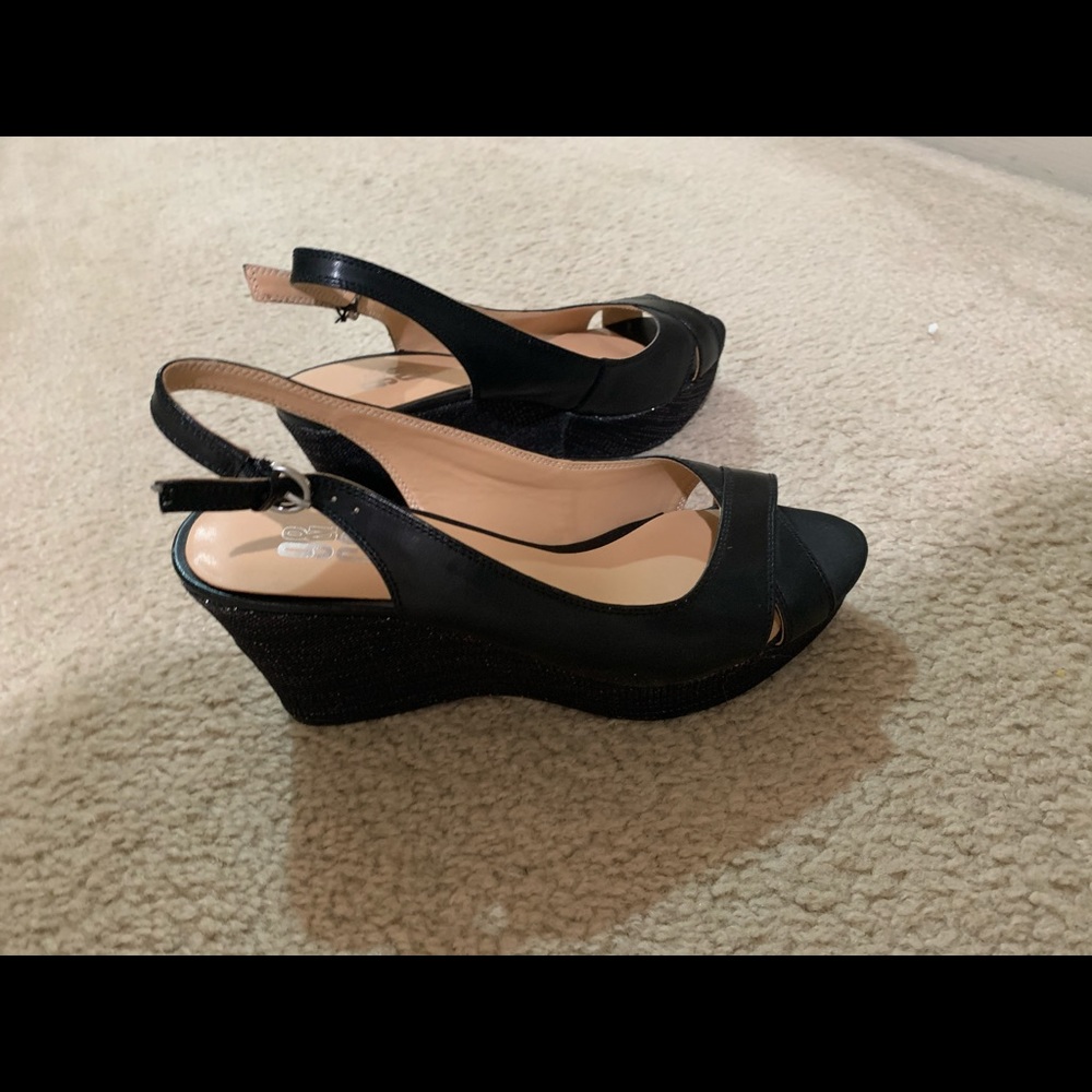 9 & Co Wedge sandals